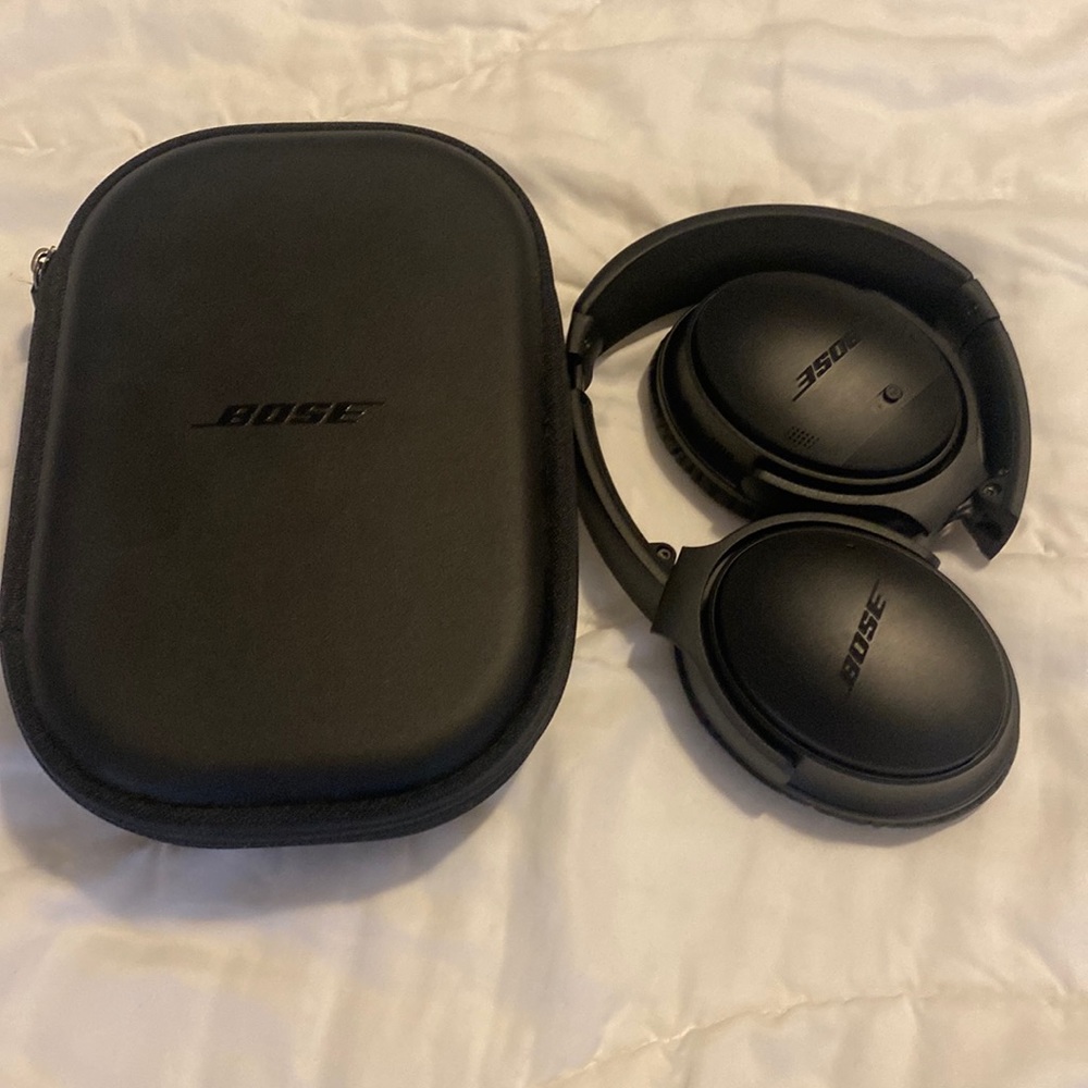 Bose Noise Cancelling Headphones